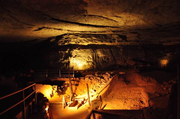 Antigo local de exploração de minério na Mammoth Cave, a maior caverna do mundo, em Kentucky, nos Estados Unidos